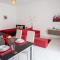 Seafront apartment between Valletta and Sliema