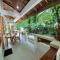 Cocoloco Beach Resort