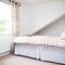 Awel Taf- Central cottage ideal for families, with parking