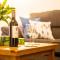 Awel Taf - A well-appointed cottage comfortably accommodates up to six guests