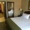 Holiday Inn Express & Suites Lansing-Leavenworth, an IHG Hotel