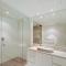 Number 1 H Residences - WiFi, Parking & More by Gold Coast Holidays