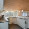 Nice Home In Glesborg With 3 Bedrooms, Sauna And Wifi - Fjellerup
