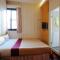 Happy Hotel