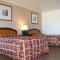 LoneStar Inn and Suites