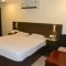 Hotel All Season