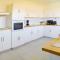 Adventure House - Colchester - 5km from Elephant Park