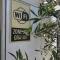 Le 81 HOTEL photo 11