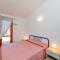 Appartamento Trilocale Le Canne 6 posti letto con giardino