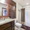 Chalets Resort Luxury Lakefront Villa Amazing View 2 Pools Free Amenities Dock