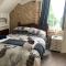 Crosskeys Inn Guest Rooms in Wye Valley - Hereford