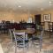 Castle Rock Inn & Suites - Quinter - Quinter