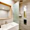 Blanc Business Hotel