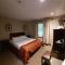JBs Bar & Guest Accommodation - 基尔肯尼