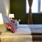 SKYLER GUEST HOUSE