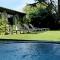 Le Clos Saint-Martin Hôtel & Spa