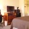 Trade Winds Central Inn