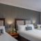 Dooleys Hotel