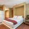 Grand Summit Hotel
