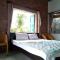The Seaside Bungalow Hostel and Bar
