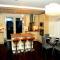 A Modern, Comfy Newly Remodeled 2bd House
