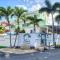 Casa Verde Hotel - Steps to the Beach, Pool, Restaurant & Bar