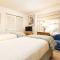 Durant Unit B202, Spacious Condo with Great Views, Excellent Location 2 Blocks to Ski Slopes - Aspen