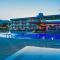 Zoes Hotel & Suites