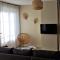 La maison Virginie appartements climatisés de 1 à 5 pers cosy hyper centre cour parking linge fibre proximité port lac canal piscine - Montargis
