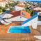 Bekina, stylish rooftop pool apartment