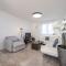 Bekina, stylish rooftop pool apartment