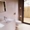 Kingfisher Creek Safari Lodge