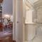 Quiet and classic on two floors, by Trevi Fountain - FromHometoRome