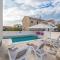 Star 4. modern & centrally located ap. for 6