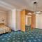 Evergreen apartments hotel - 卡罗维发利