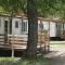 Camping Avec Piscine et Rivière à Tournon sur Rhône Ardèche - 罗纳河畔的图尔农