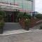 Heroes Hotel