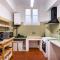 b42 - MODERNIST APARTMENT FOR LARGE GROUPS IN EIXAMPLE