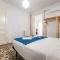 b42 - MODERNIST APARTMENT FOR LARGE GROUPS IN EIXAMPLE