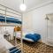 b42 - MODERNIST APARTMENT FOR LARGE GROUPS IN EIXAMPLE