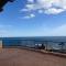 Gran terraza con espectaculares vistas al mar