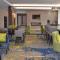 La Quinta Inn & Suites by Wyndham Orlando I-Drive Theme Parks