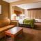 Quality Inn - توماه