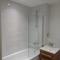Modern 2 Bed Apartment with Central Location