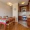 Foto: Split central apartment,free private parking 25/26