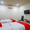 RedDoorz Plus @ Cameloan Hotel Palu
