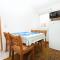 Apartments by the sea Businci, Ciovo - 9450