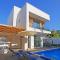 Villa Lily