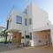Villa Lily