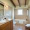 Owl Booking Villa Garreta - Rustic Stay with Mountain Views